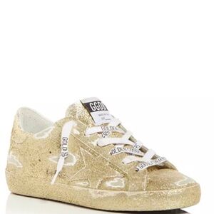 Golden Goose
Women's Super-Star Glitter Low Top Sneakers
Color: Sprayed 37 NEW